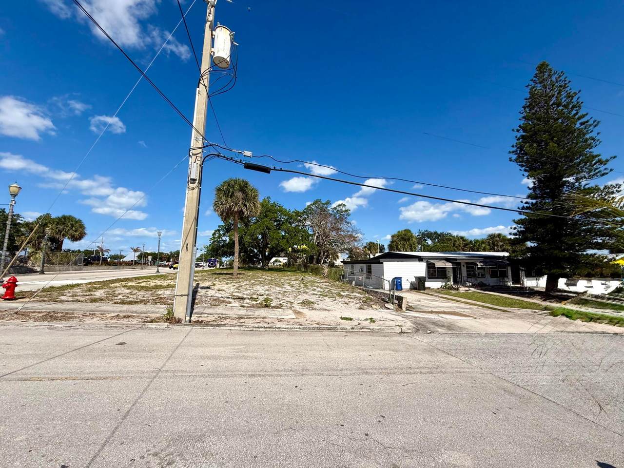 424 6th Street - Photo 1
