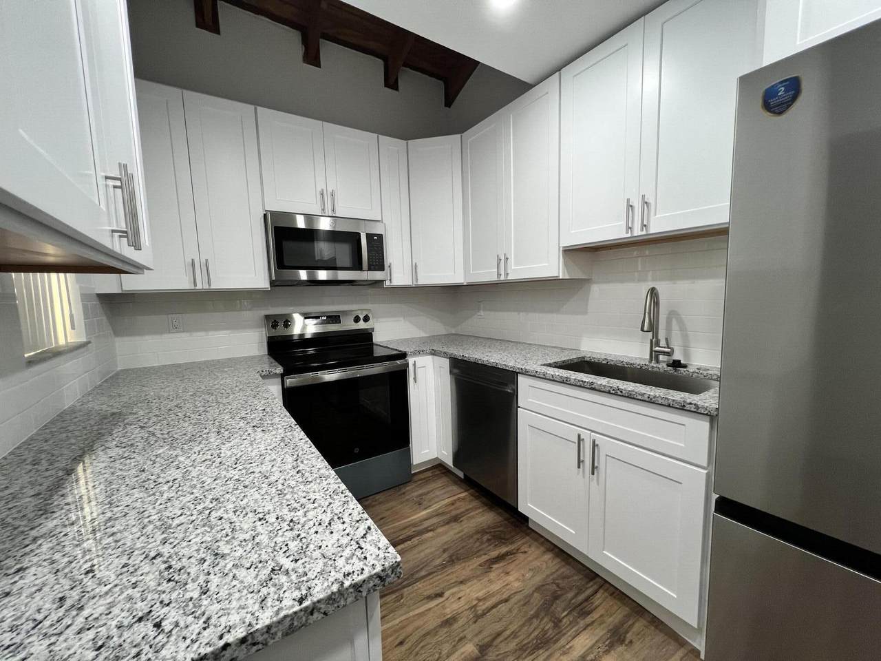 10623 Royal Palm Boulevard - Photo 1