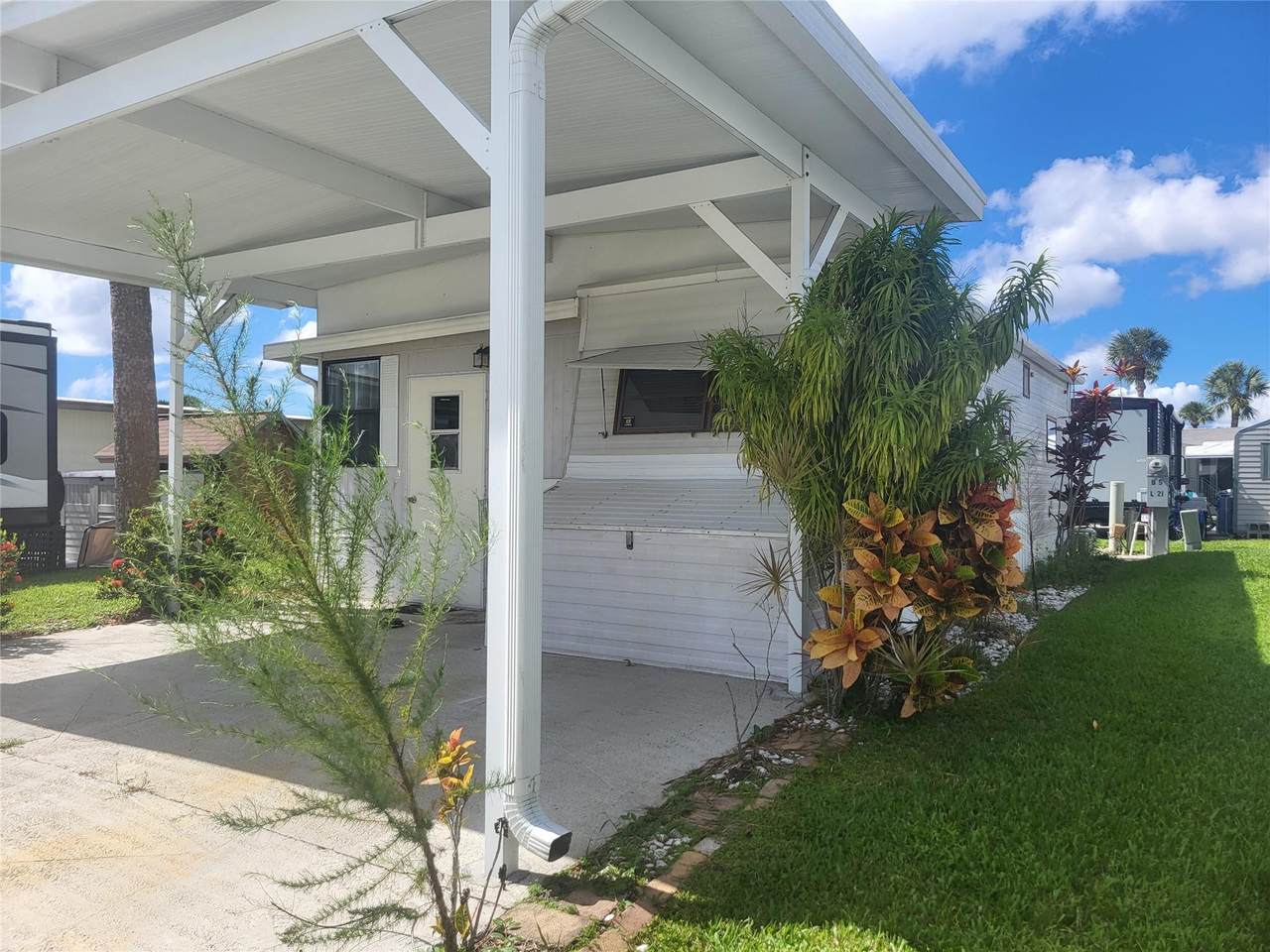 6502 54th Lane - Photo 1