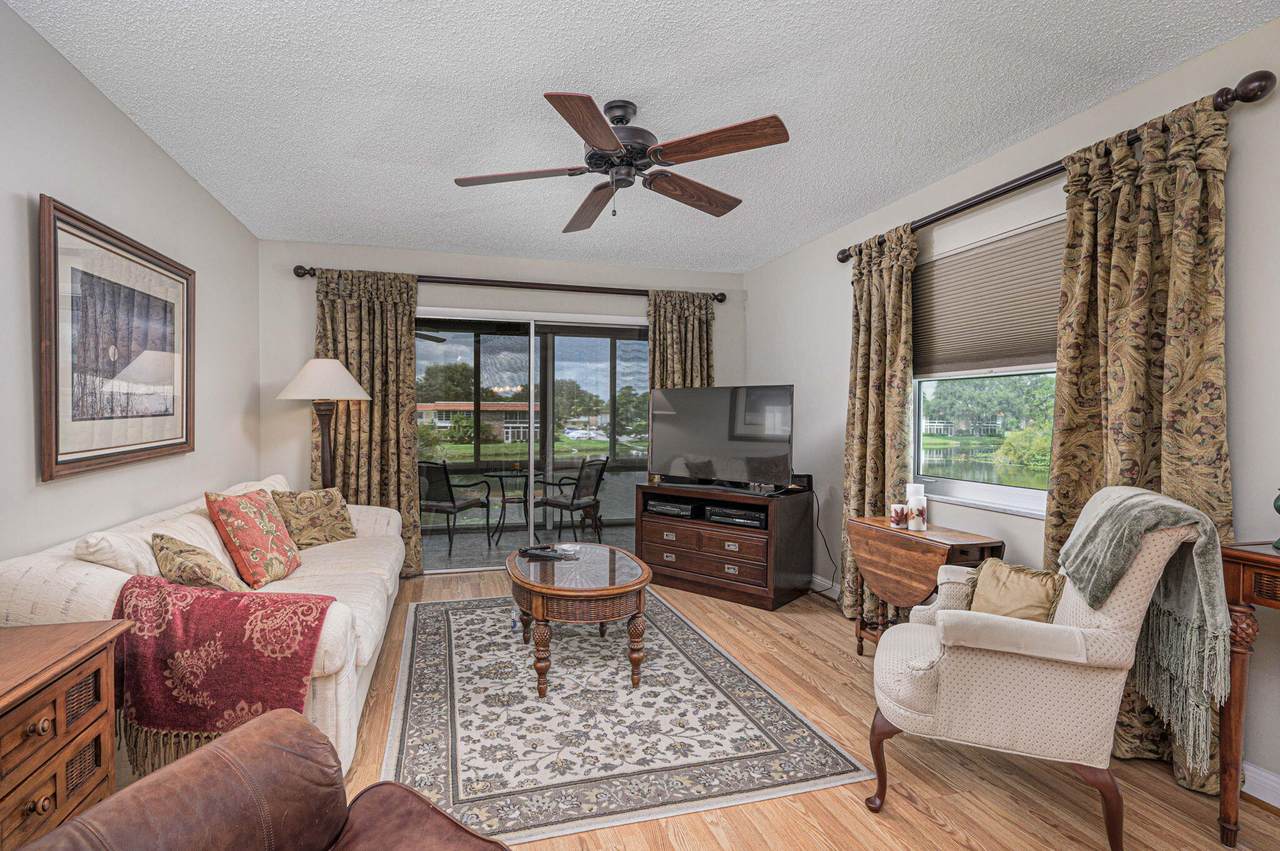 https://bt-photos.global.ssl.fastly.net/beaches/1280_boomver_1_B26018733-2.jpg