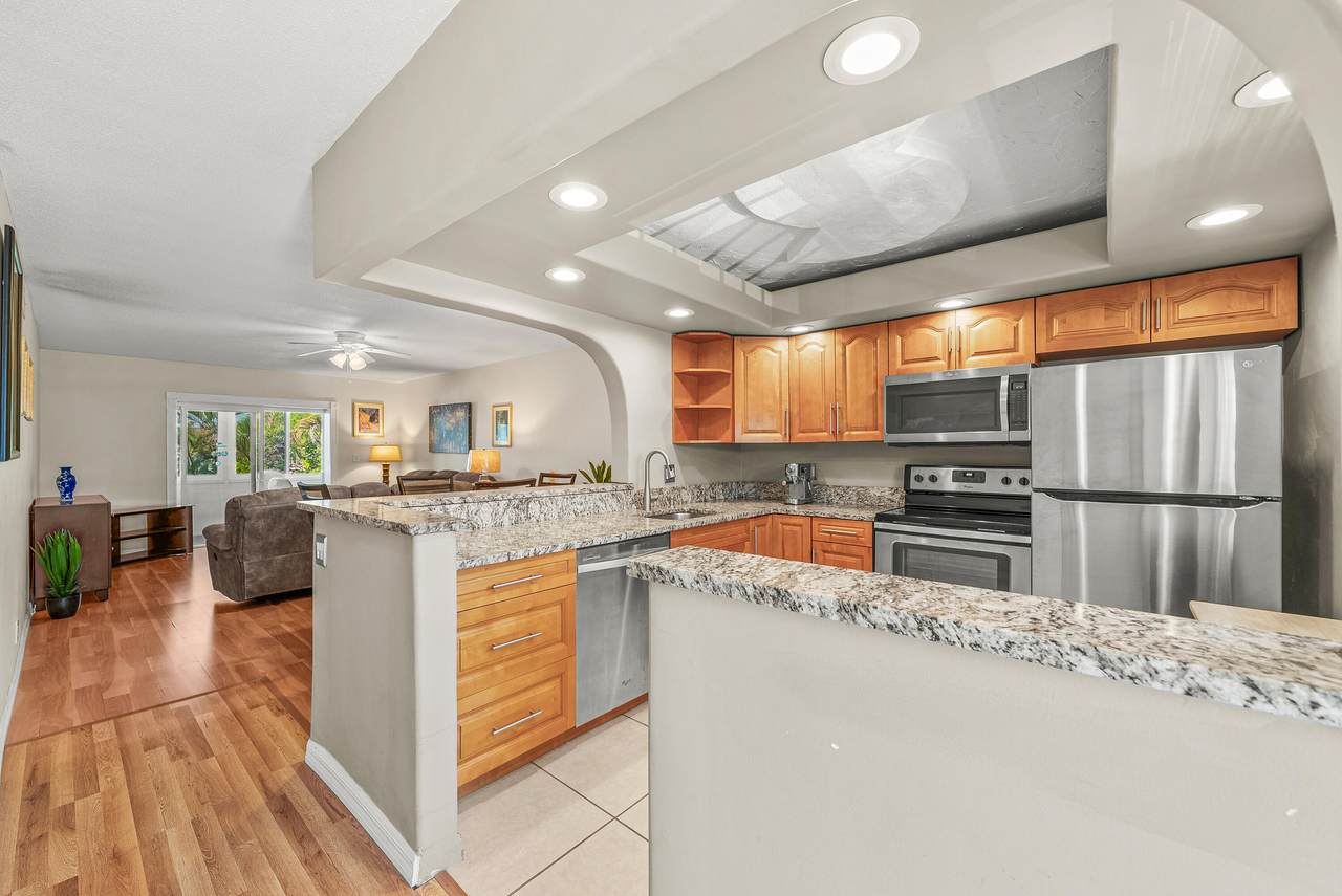 2615 1st Court - Photo 1