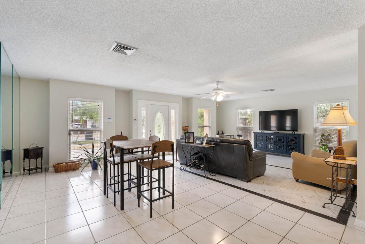 306 18th Avenue - Photo 1