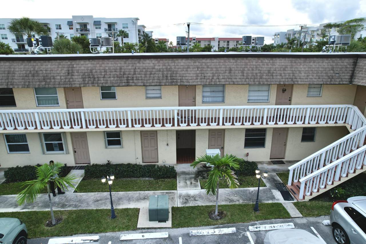 1204 Lake Drive - Photo 1