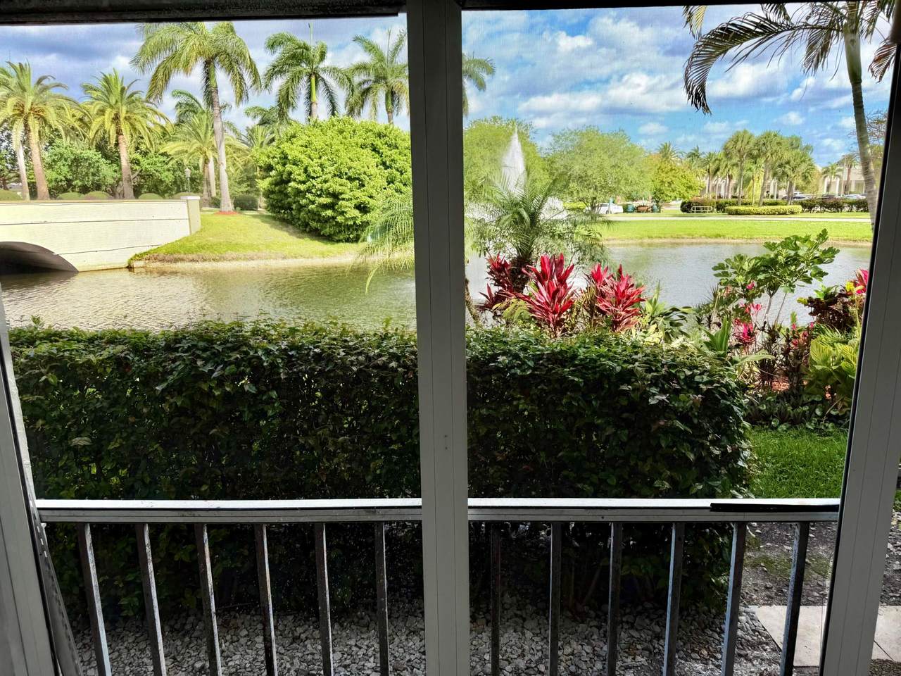 https://bt-photos.global.ssl.fastly.net/beaches/1280_boomver_1_B26018983-2.jpg