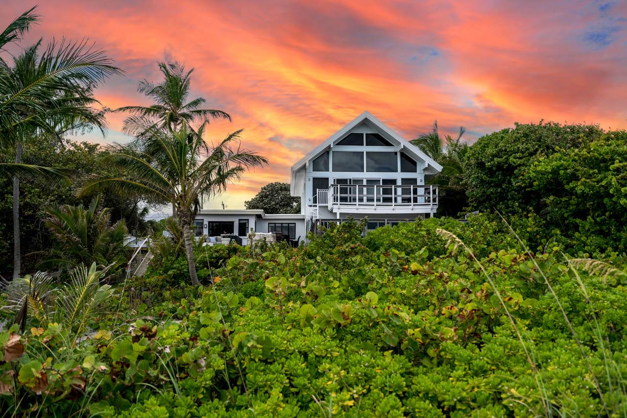 https://bt-photos.global.ssl.fastly.net/beaches/1280_boomver_1_B26019116-2.jpg