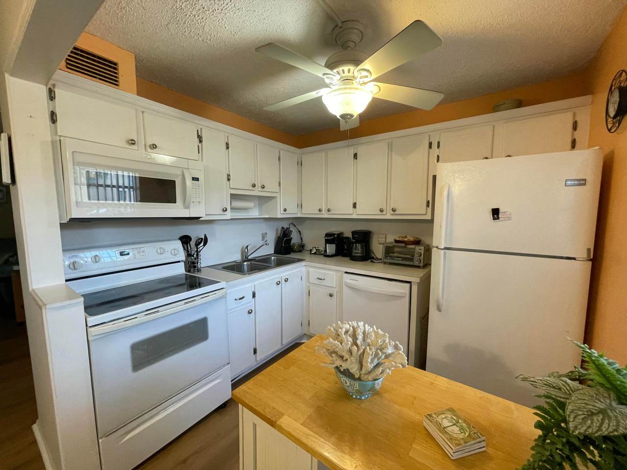2152 1st Way - Photo 1