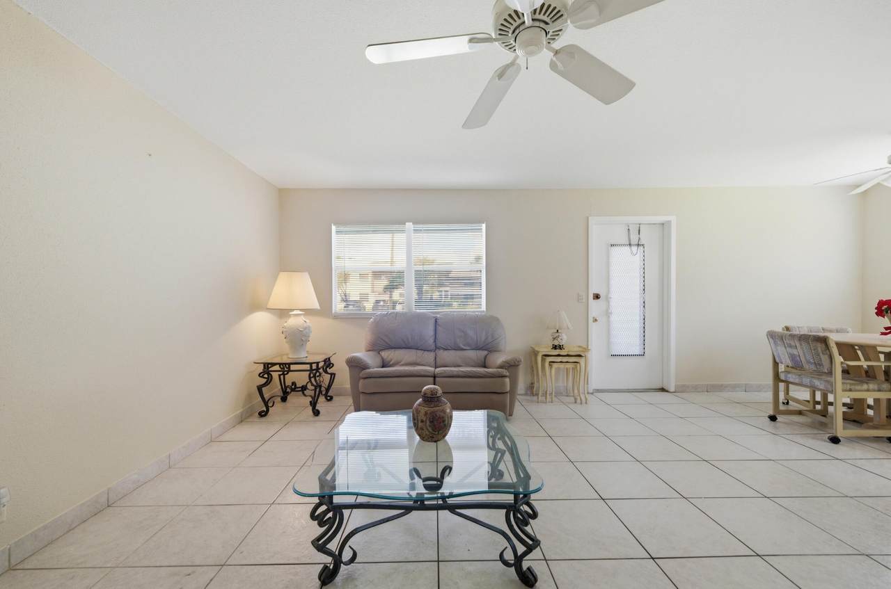 724 Flanders P - Photo 1