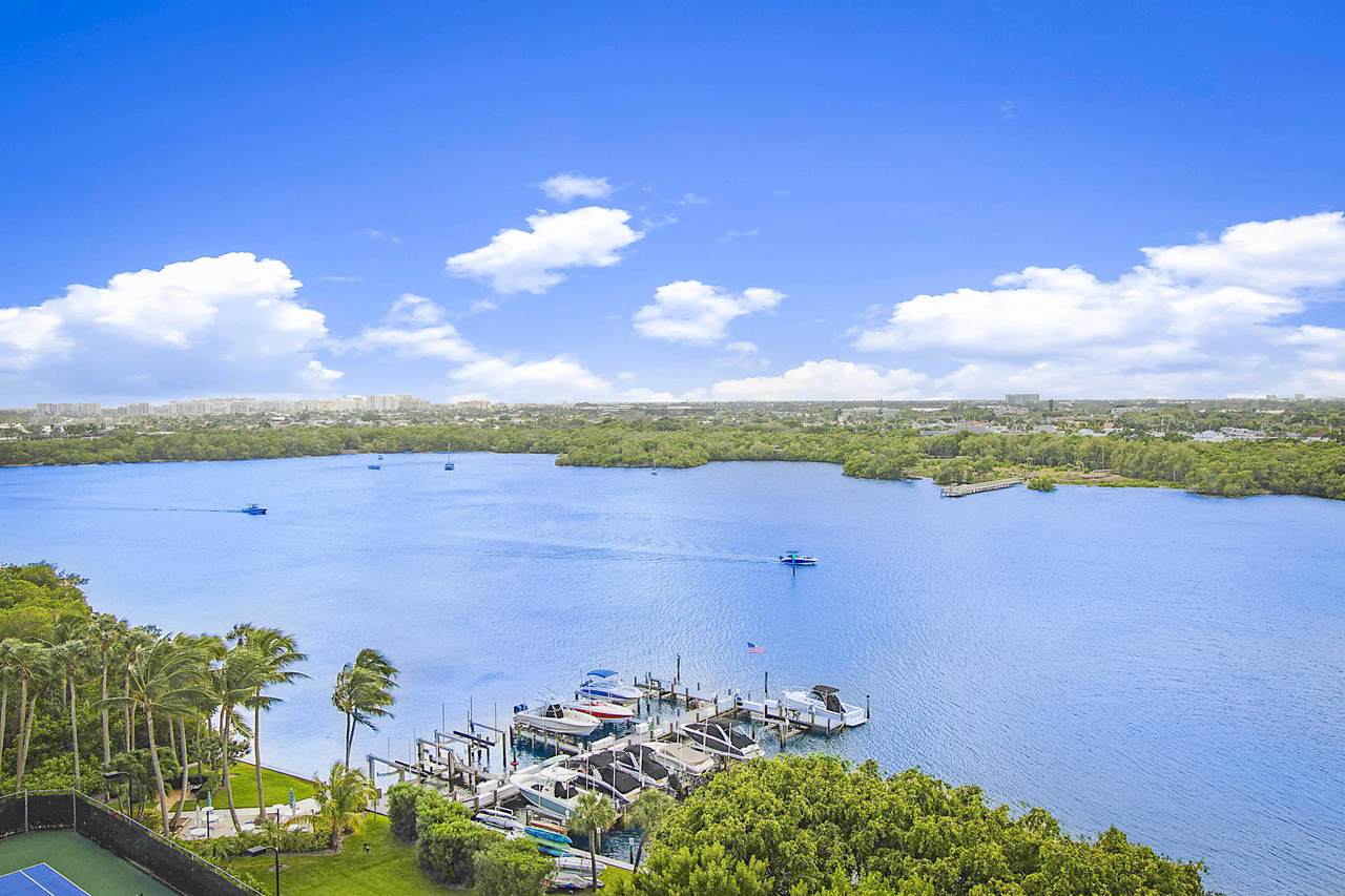 2121 Ocean Boulevard - Photo 1