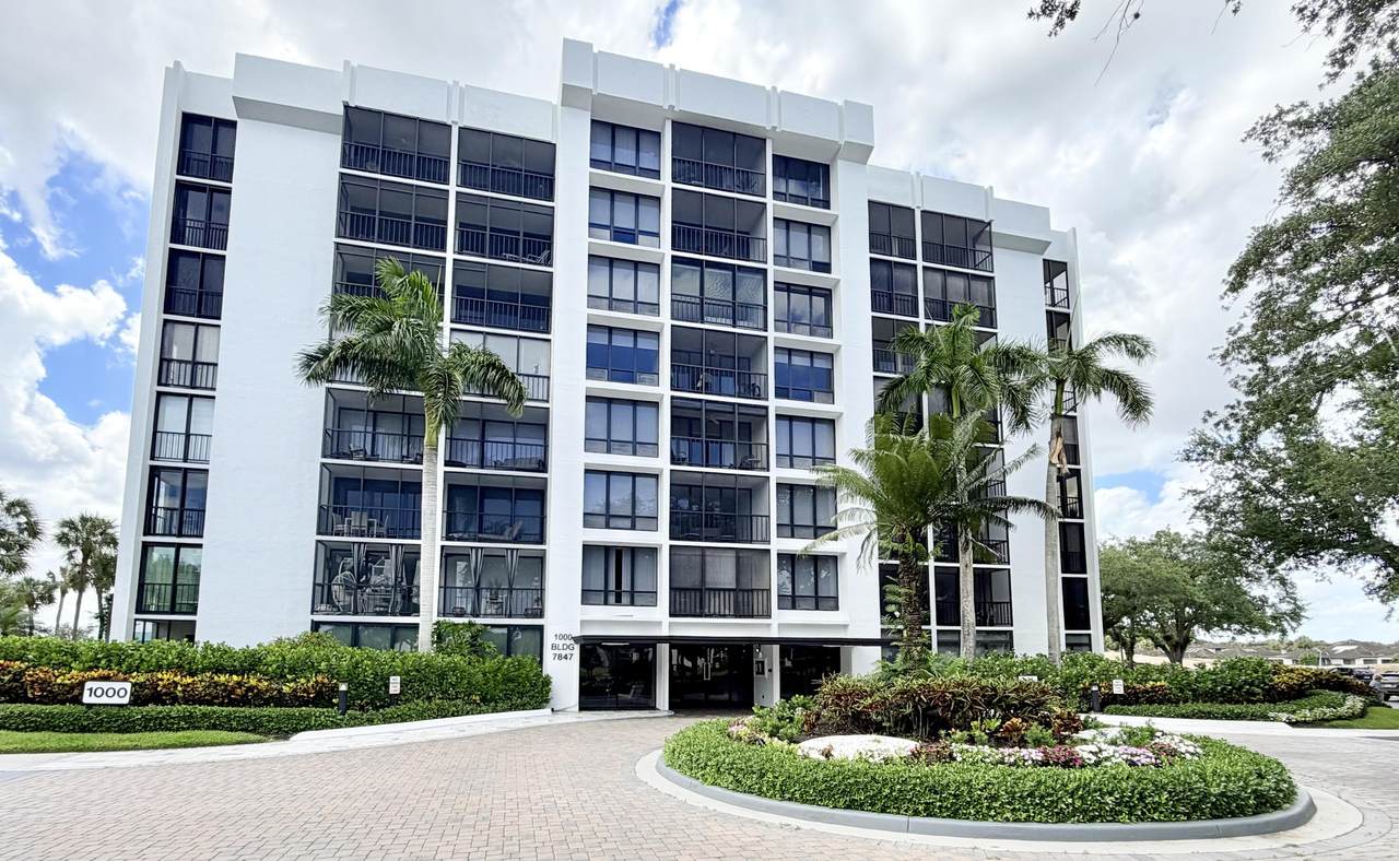 7847 Lakeside Boulevard - Photo 1