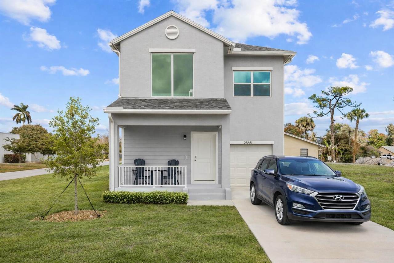 2585 Bonita Street - Photo 1
