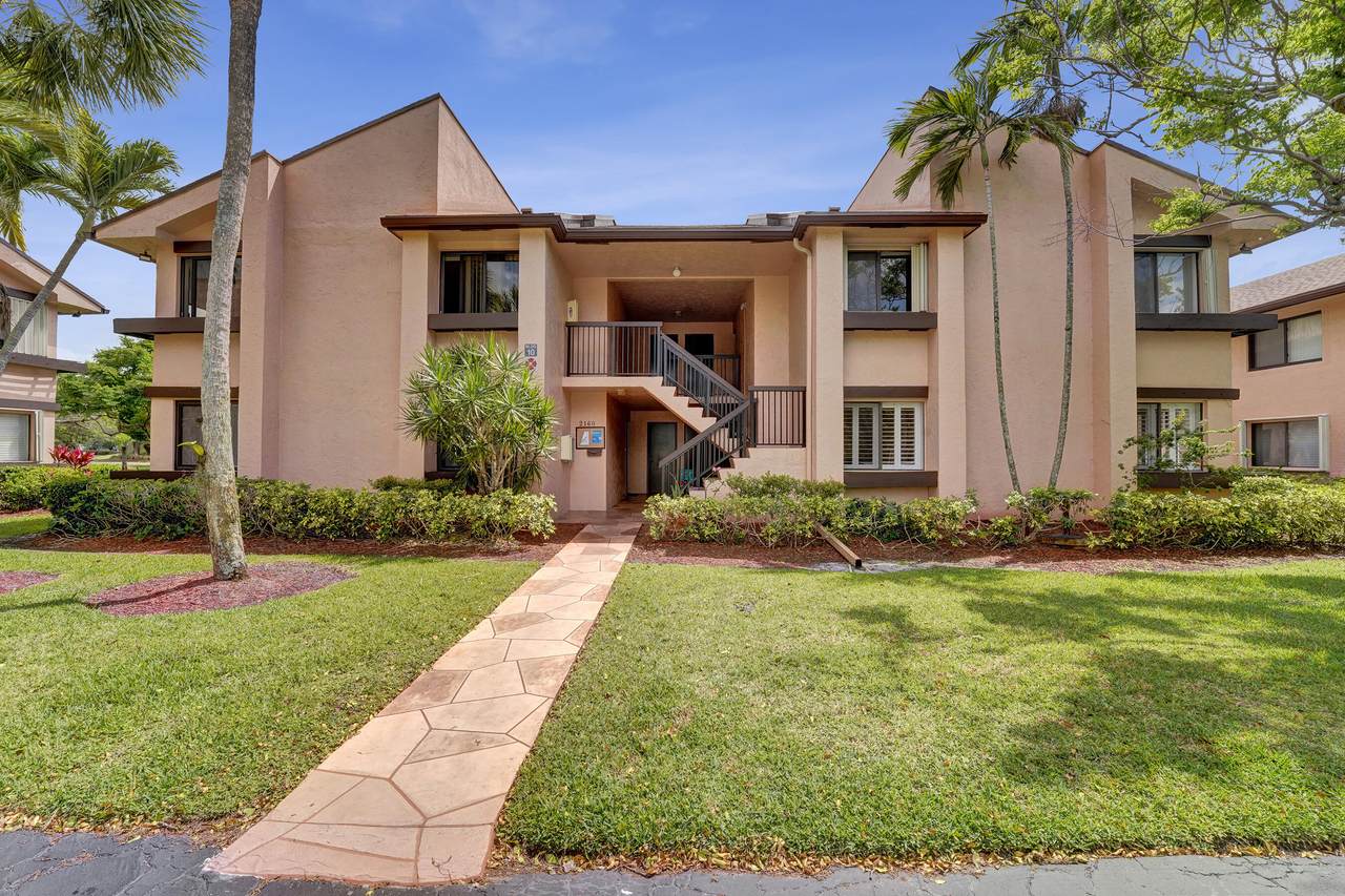 2160 93 Way - Photo 1