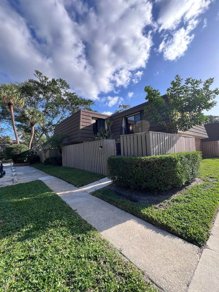 1417 14th Court - Photo 1
