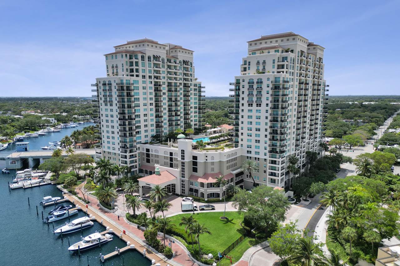 610 Las Olas - Photo 1