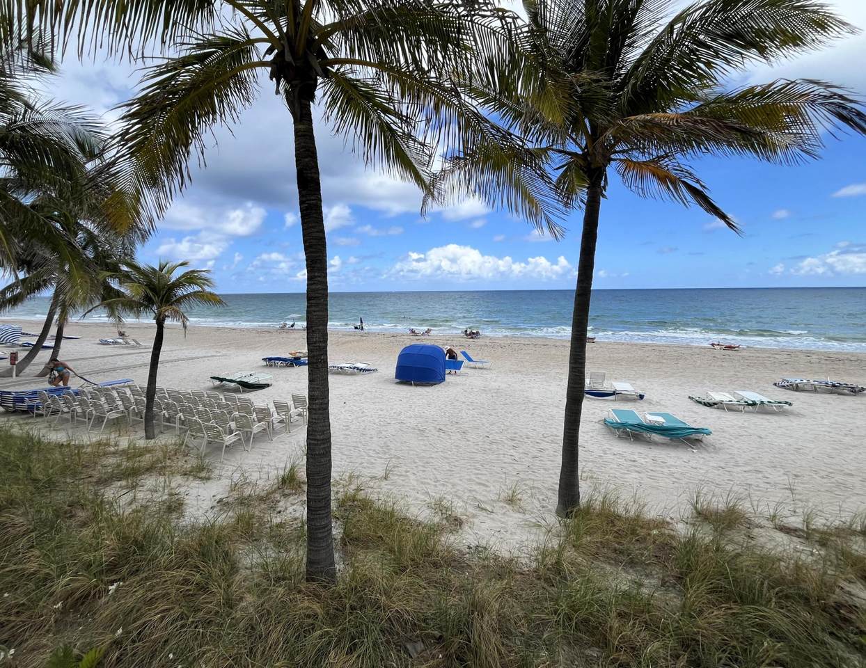 https://bt-photos.global.ssl.fastly.net/beaches/1280_boomver_1_B26021221-2.jpg