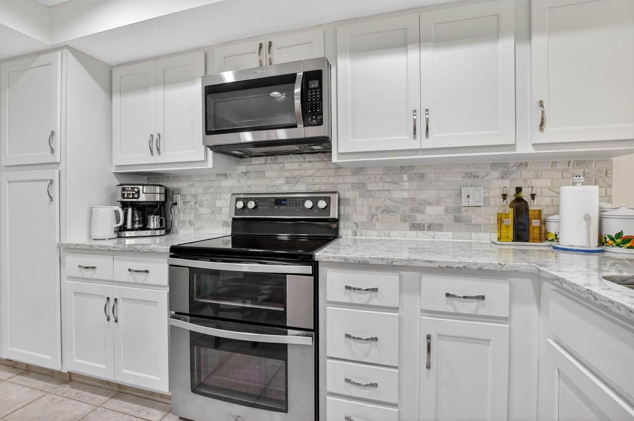 6062 Glendale Drive - Photo 1