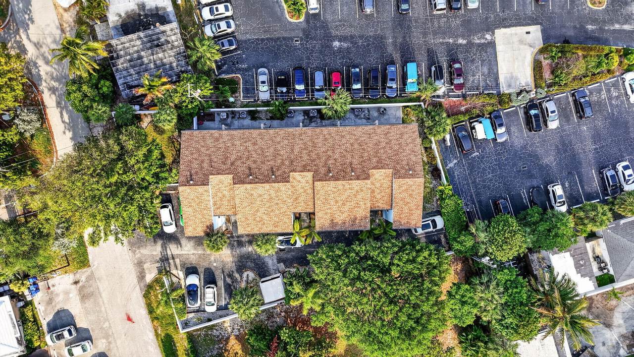 3250 12th Street - Photo 1