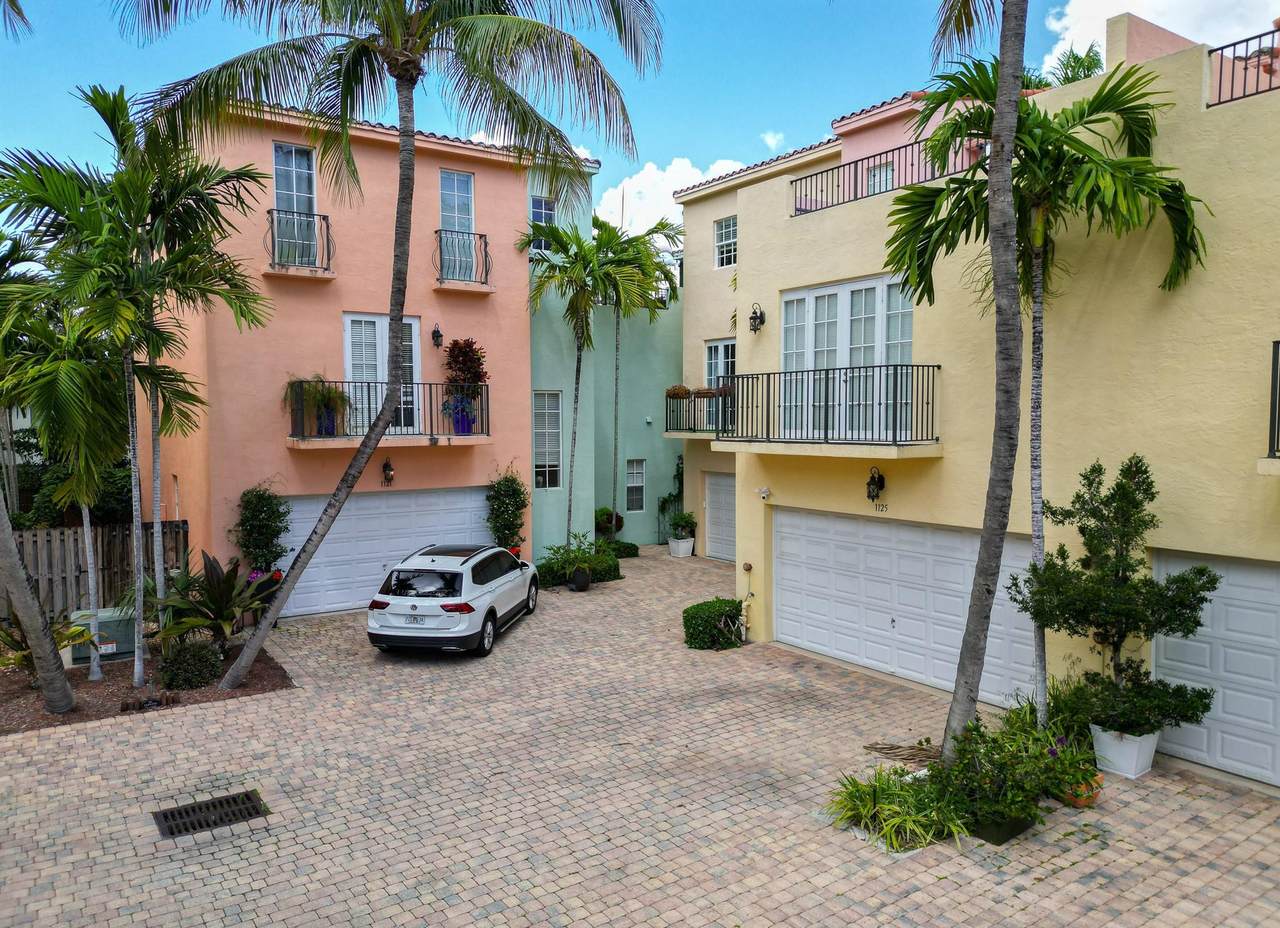 1123 18th Avenue - Photo 1
