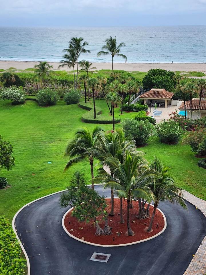 https://bt-photos.global.ssl.fastly.net/beaches/1280_boomver_1_B26022479-2.jpg