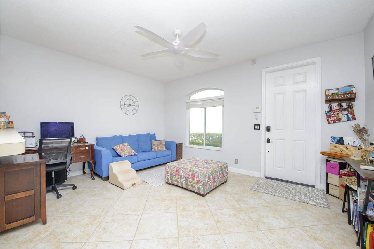https://bt-photos.global.ssl.fastly.net/beaches/1280_boomver_1_B26022520-2.jpg