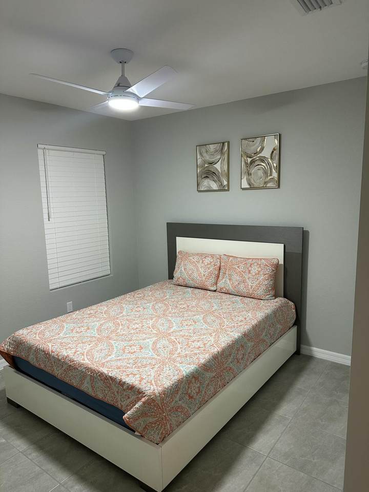 https://bt-photos.global.ssl.fastly.net/beaches/1280_boomver_1_B26022570-2.jpg