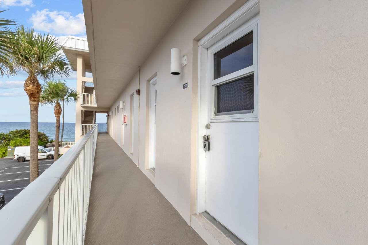 3851 Ocean Boulevard - Photo 1
