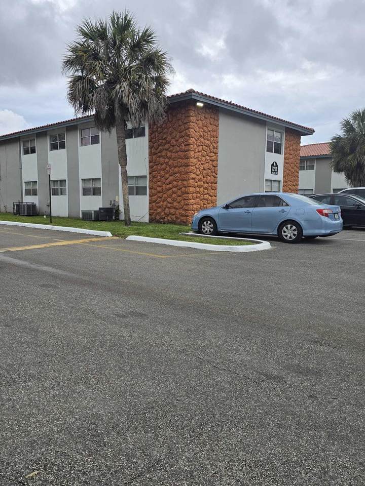 1201 52nd Avenue - Photo 1
