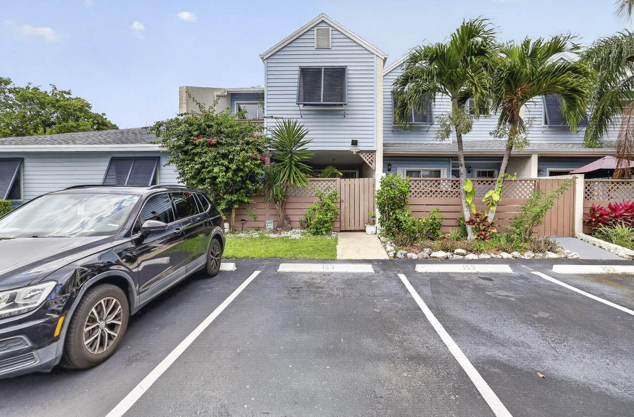153 Hemingway Circle - Photo 1
