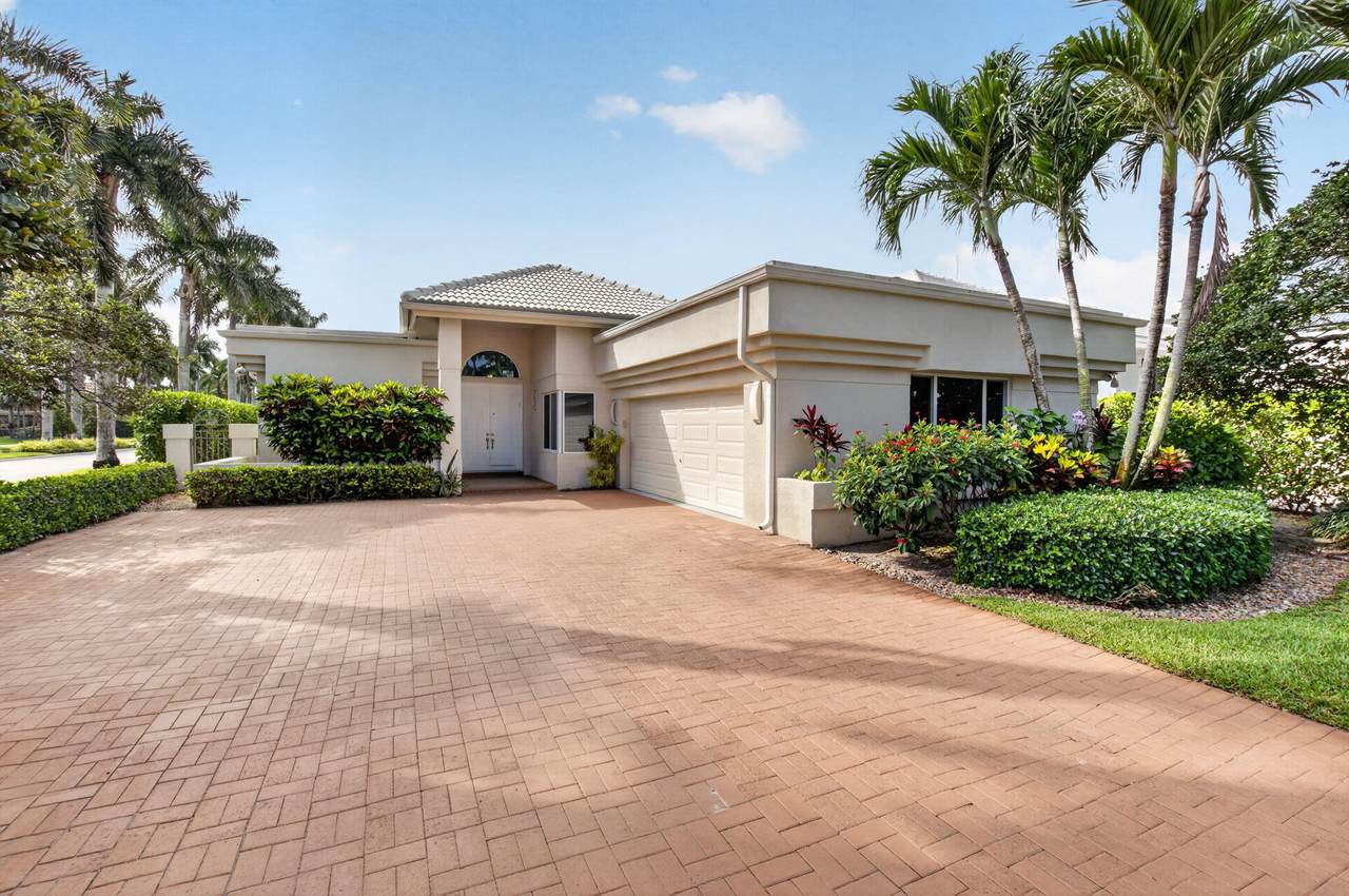 17320 Loch Lomond Way - Photo 1