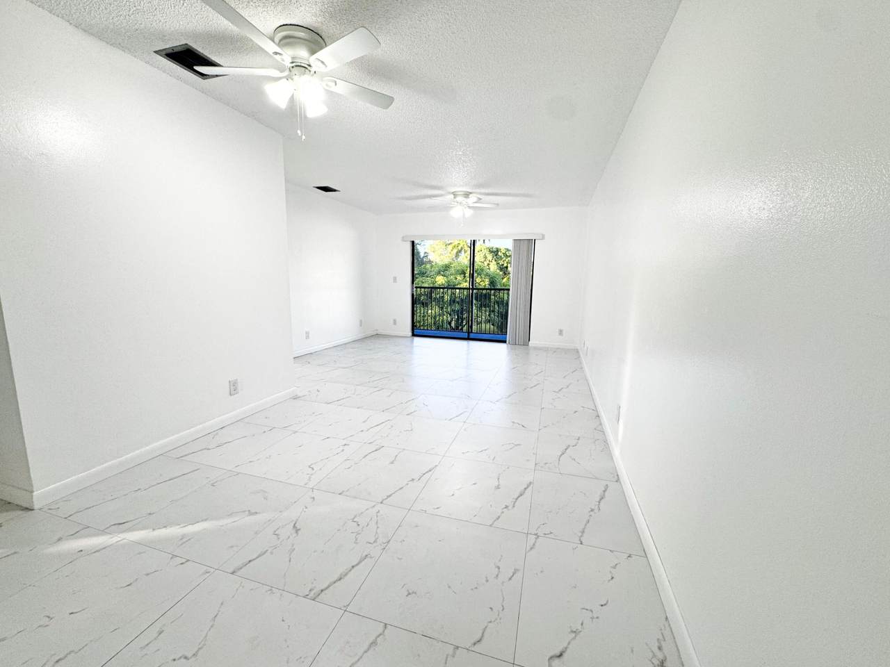 10687 Royal Palm Boulevard - Photo 1