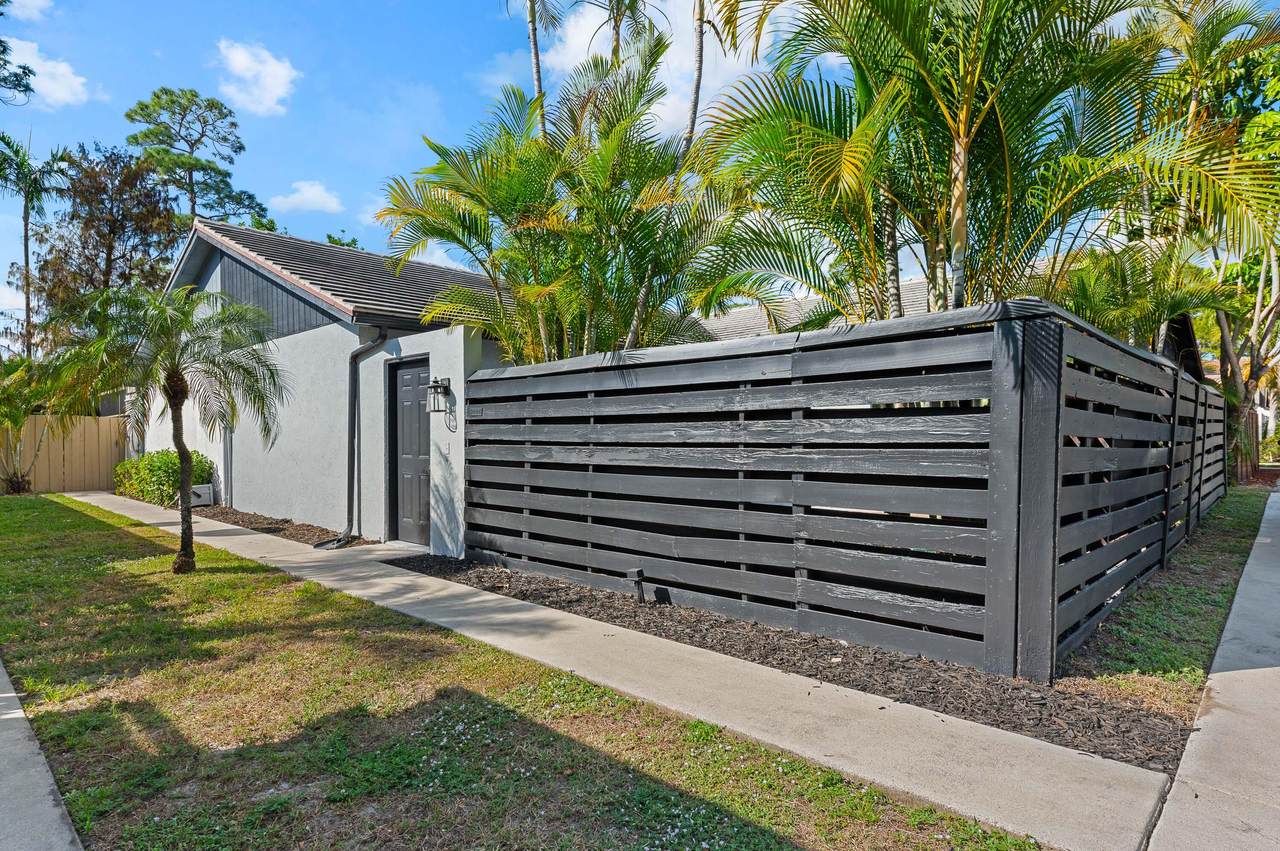 1277 Periwinkle Place - Photo 1