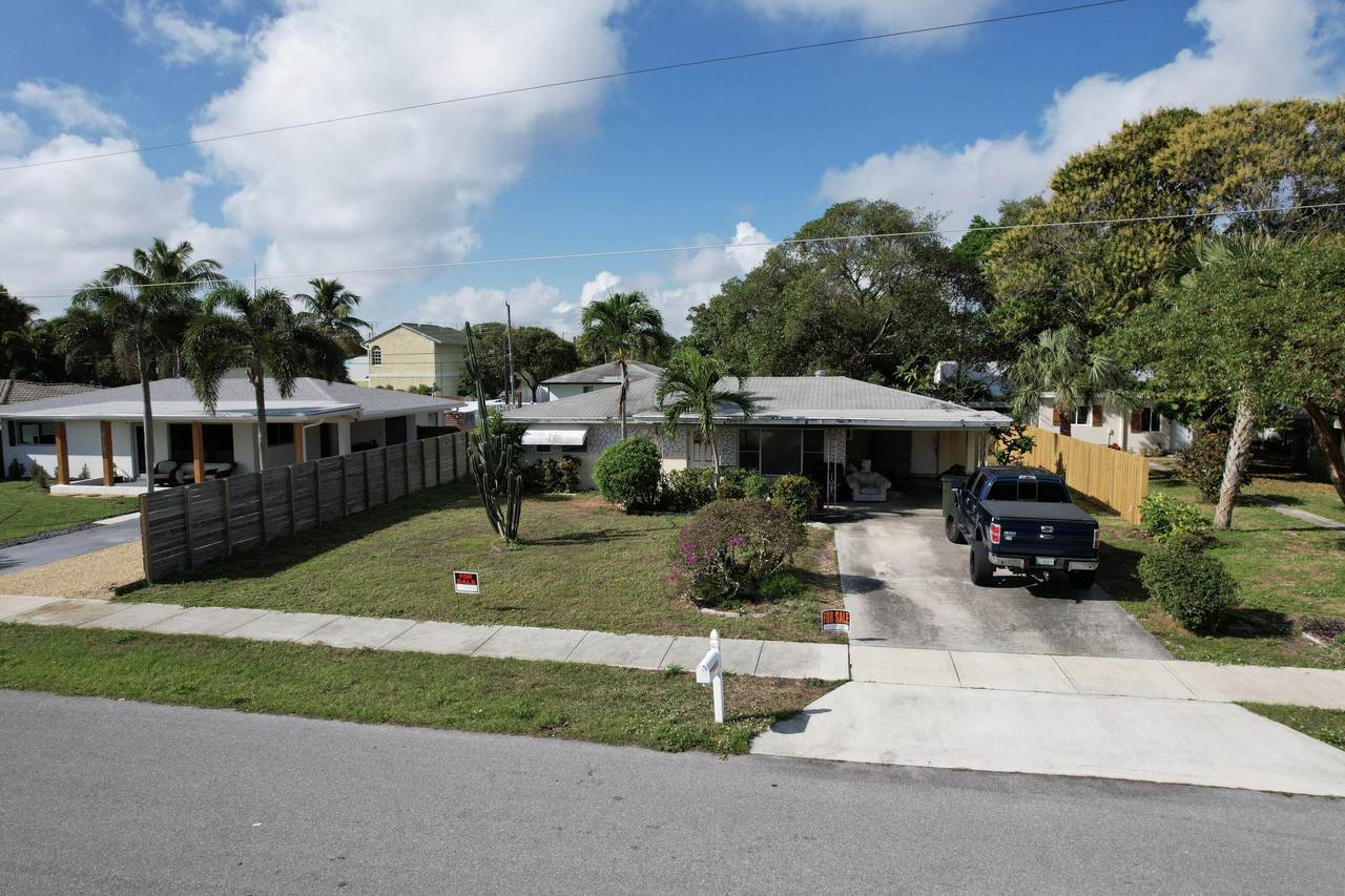 910 3rd Avenue - Photo 1