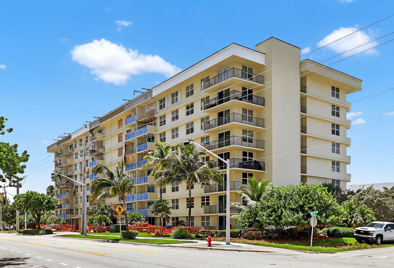 1009 Ocean Boulevard - Photo 1