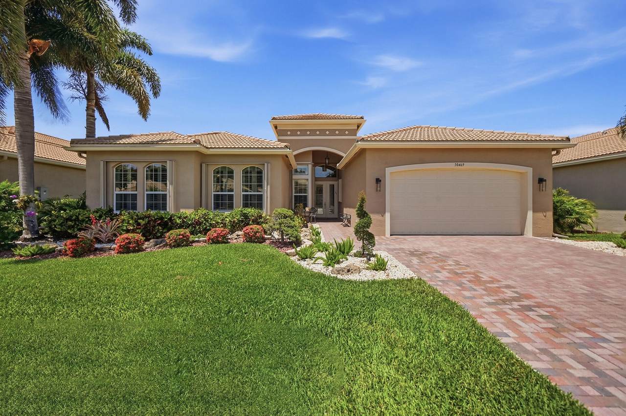 10469 Whitewind Circle - Photo 1