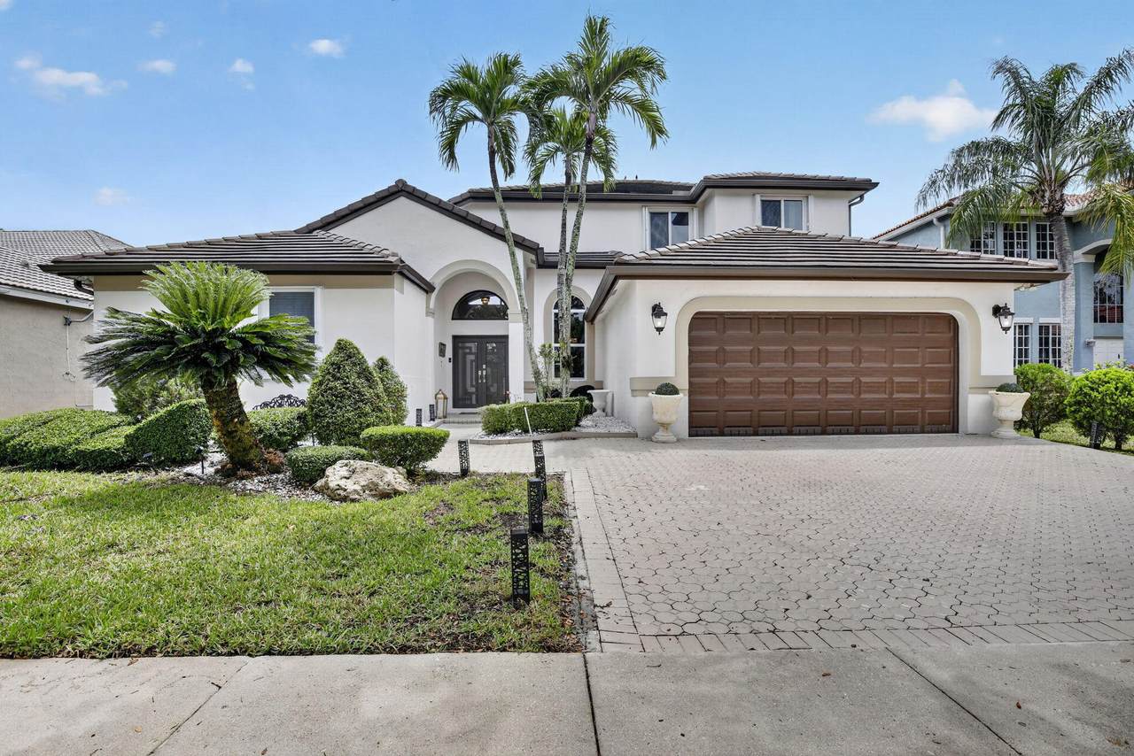 711 Heritage Way - Photo 1