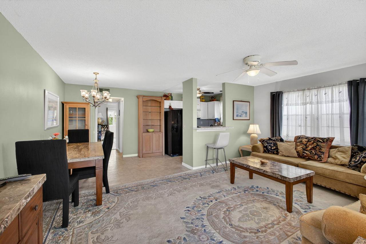 157 Camden G - Photo 1