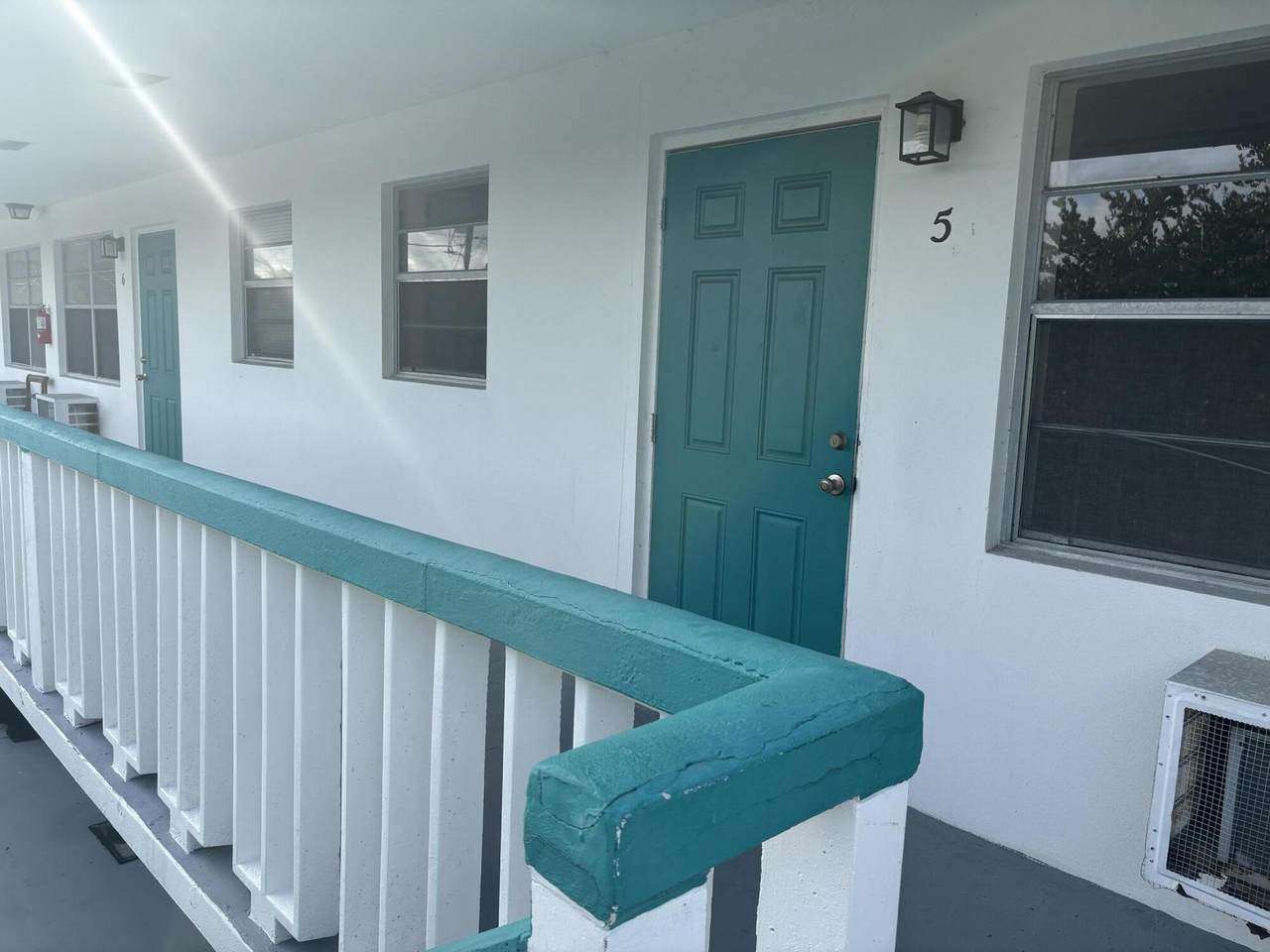 1111 Federal Highway - Photo 1
