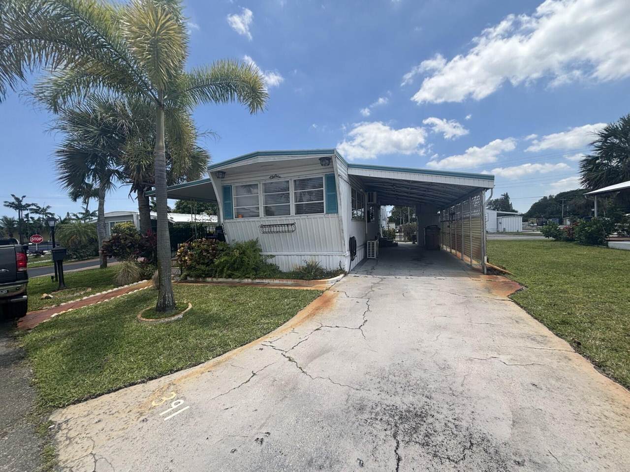 586 47th Street - Photo 1