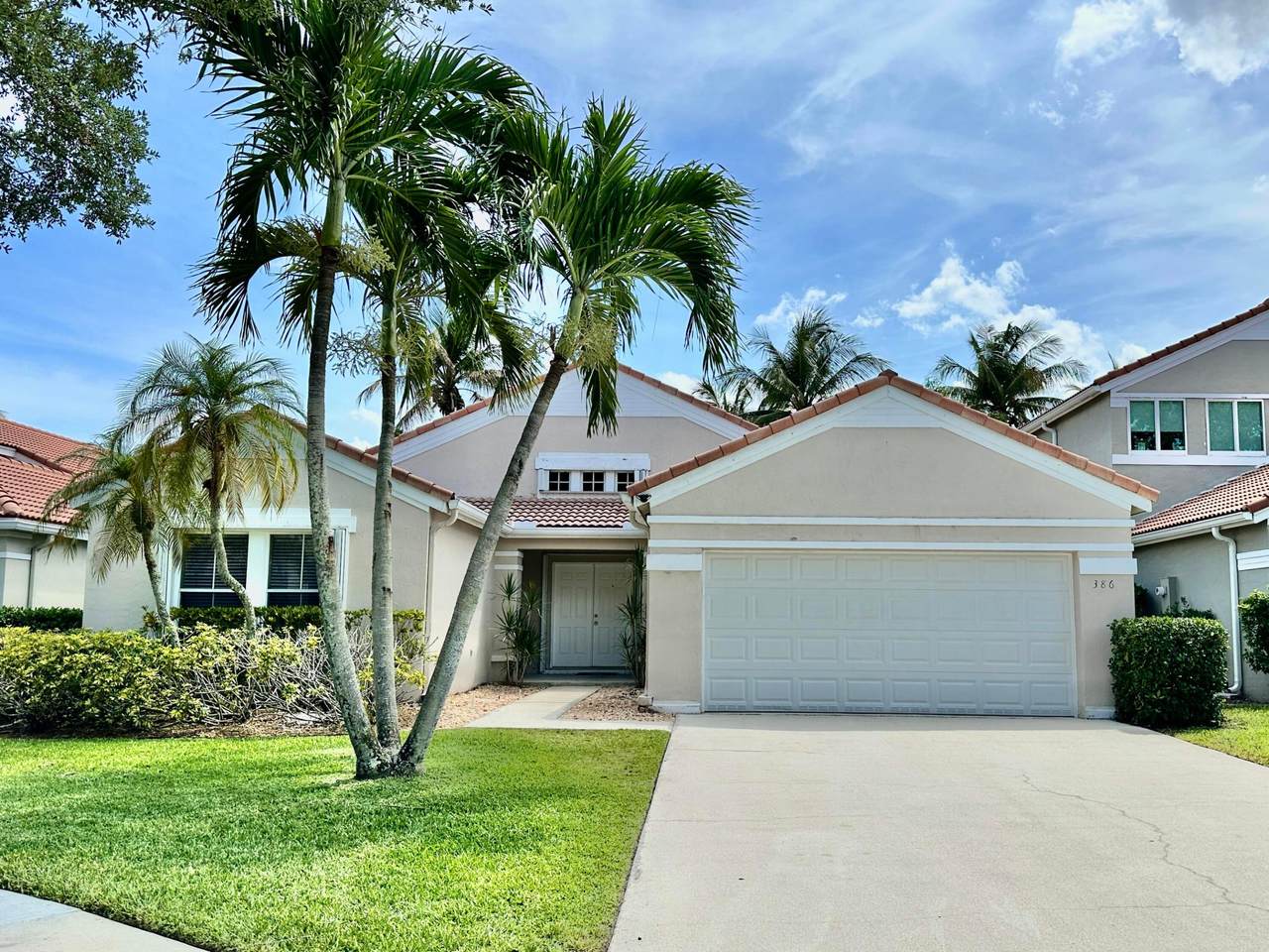 386 Carrington Drive - Photo 1