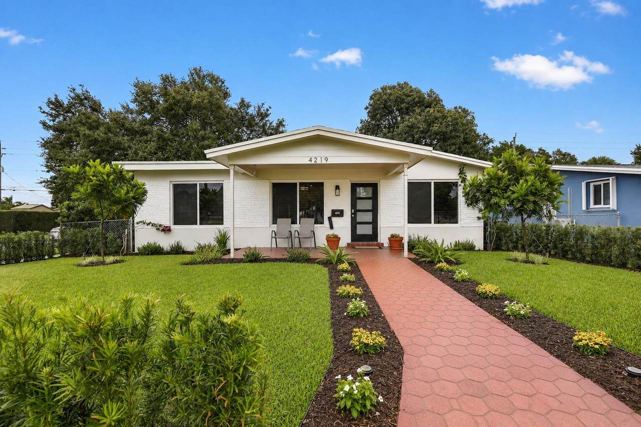 4219 Park Road - Photo 1