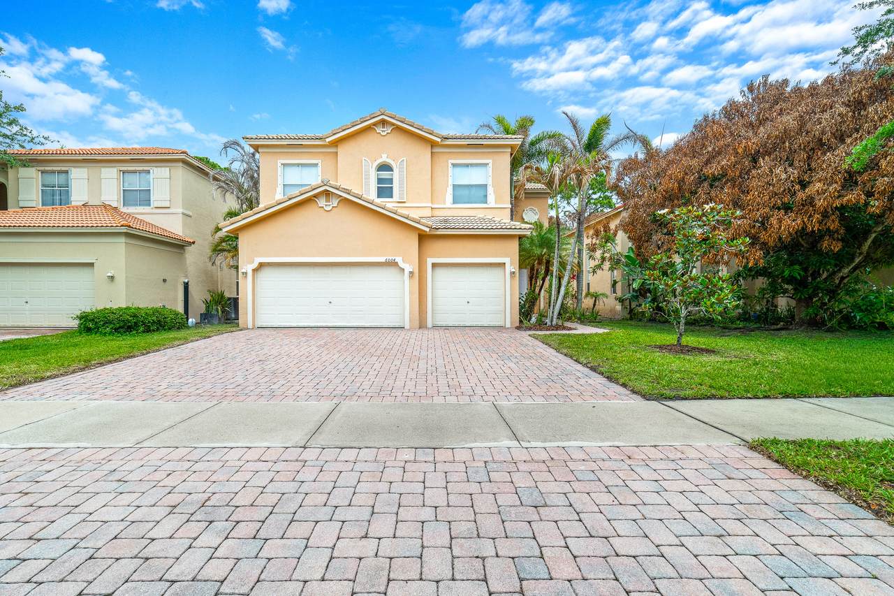 6004 Spring Lake Terrace - Photo 1