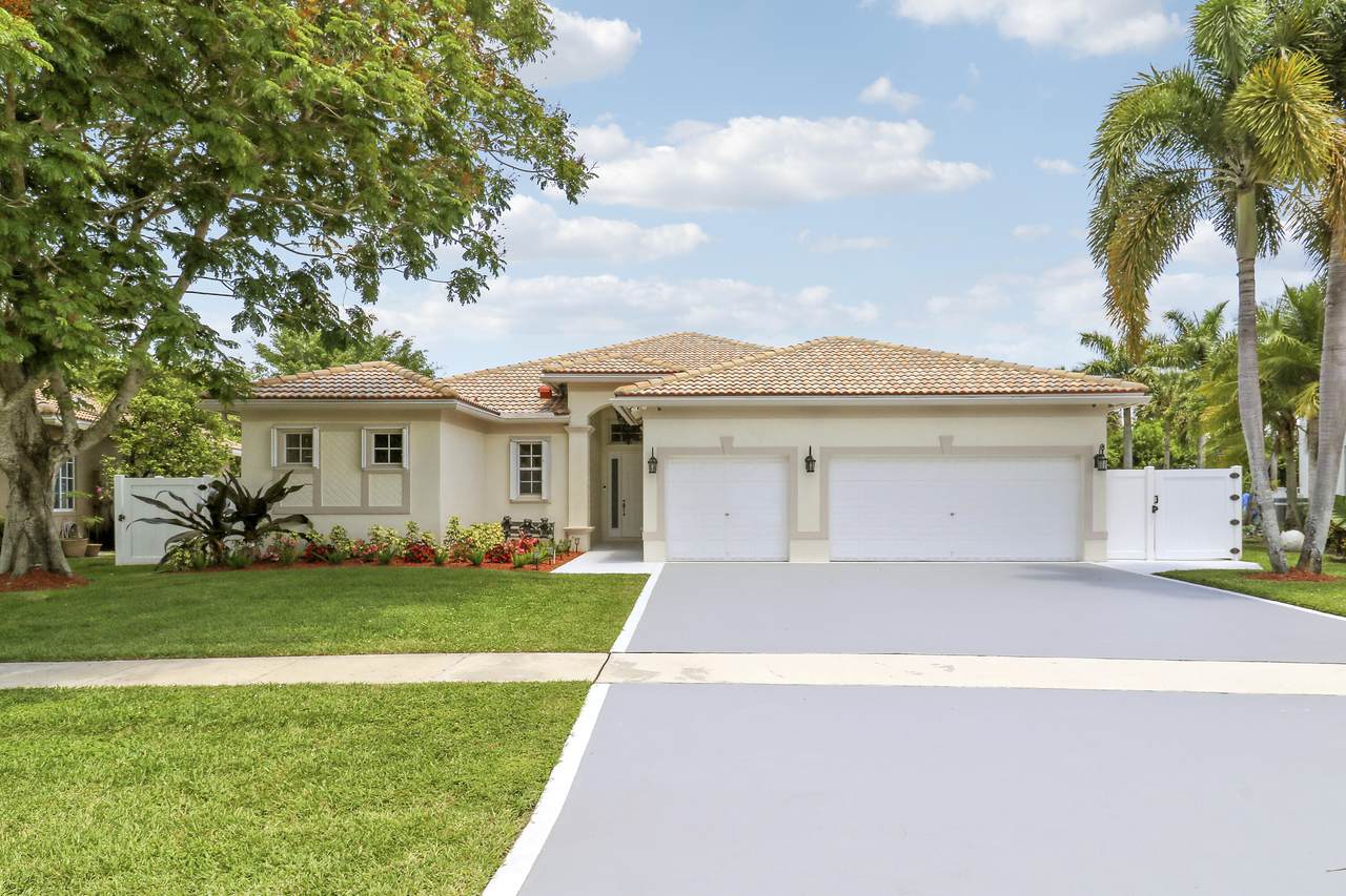 10075 Freesian Way - Photo 1
