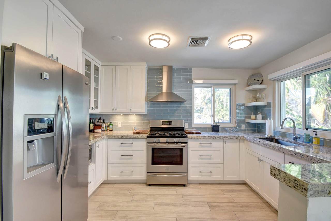 1020 Casuarina Road - Photo 1