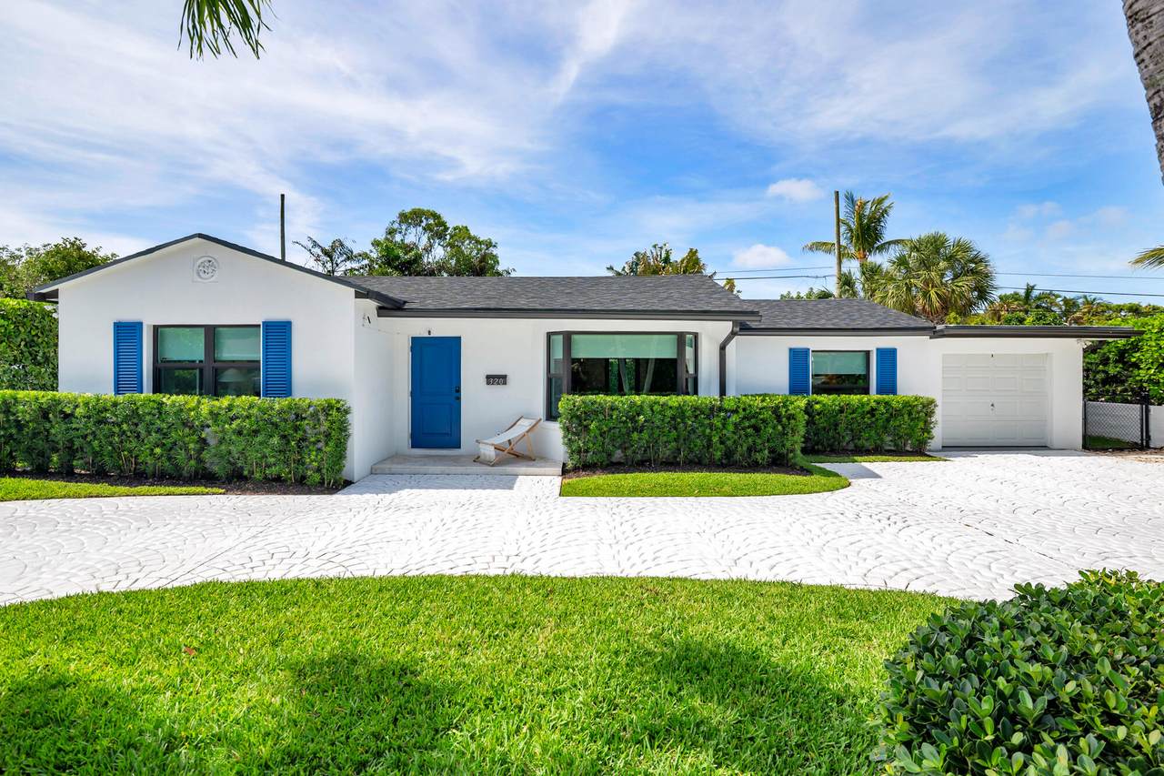 320 Linda Lane - Photo 1