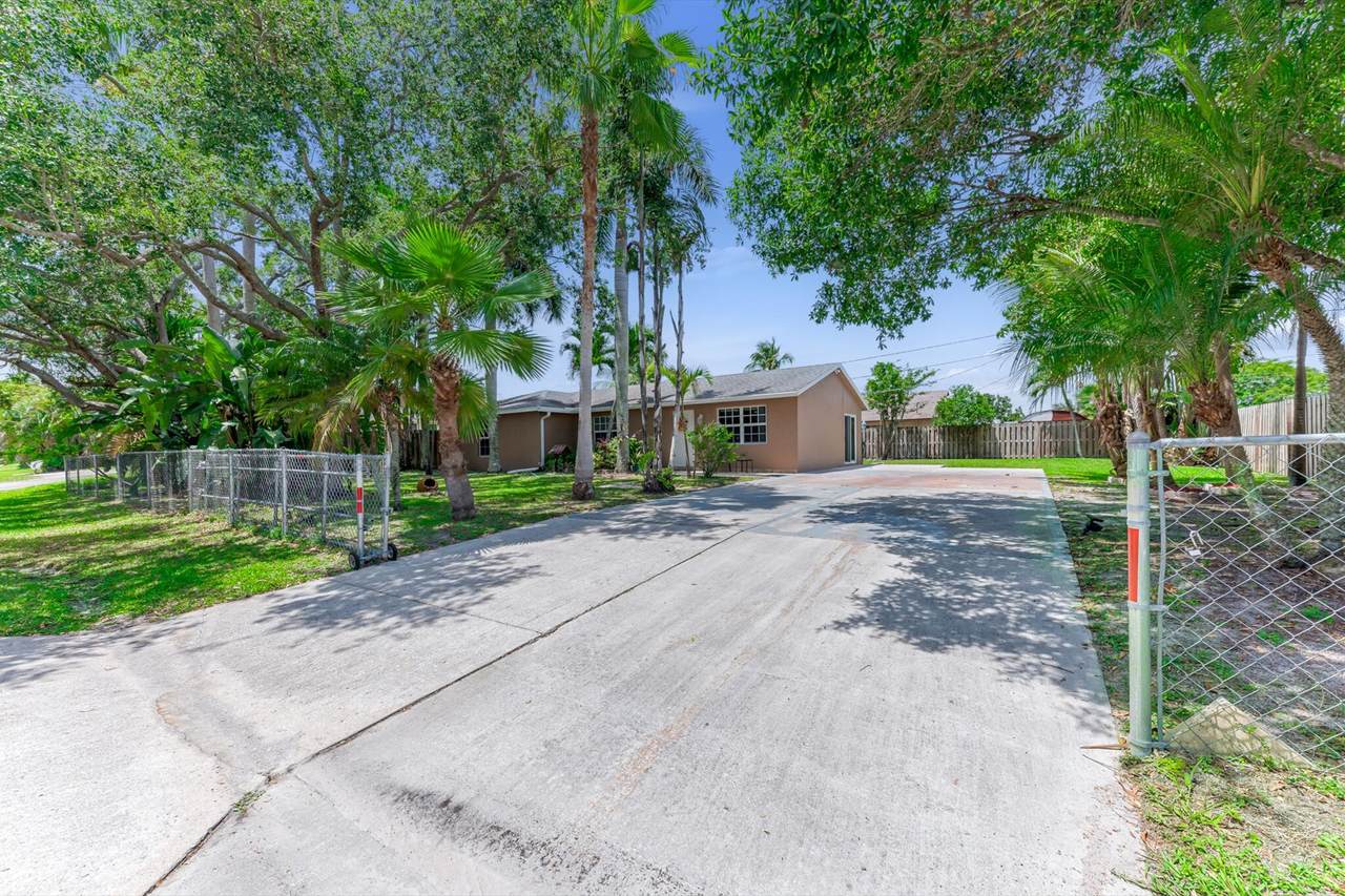9159 Honeywell Road - Photo 1