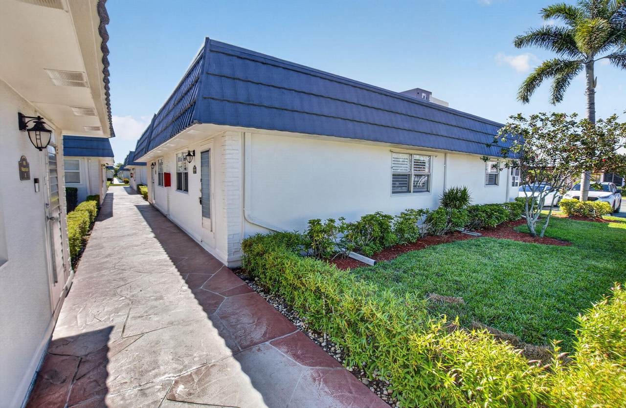 102 Waterford - Photo 1