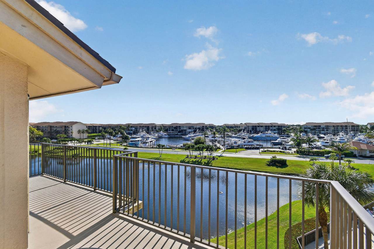 701 Seafarer Circle - Photo 1