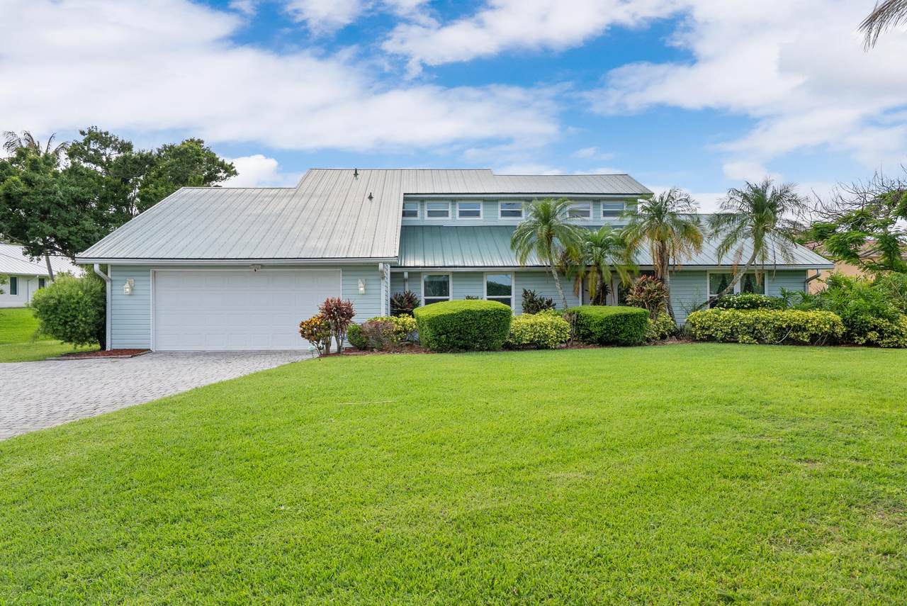 2415 Cove View - Photo 1