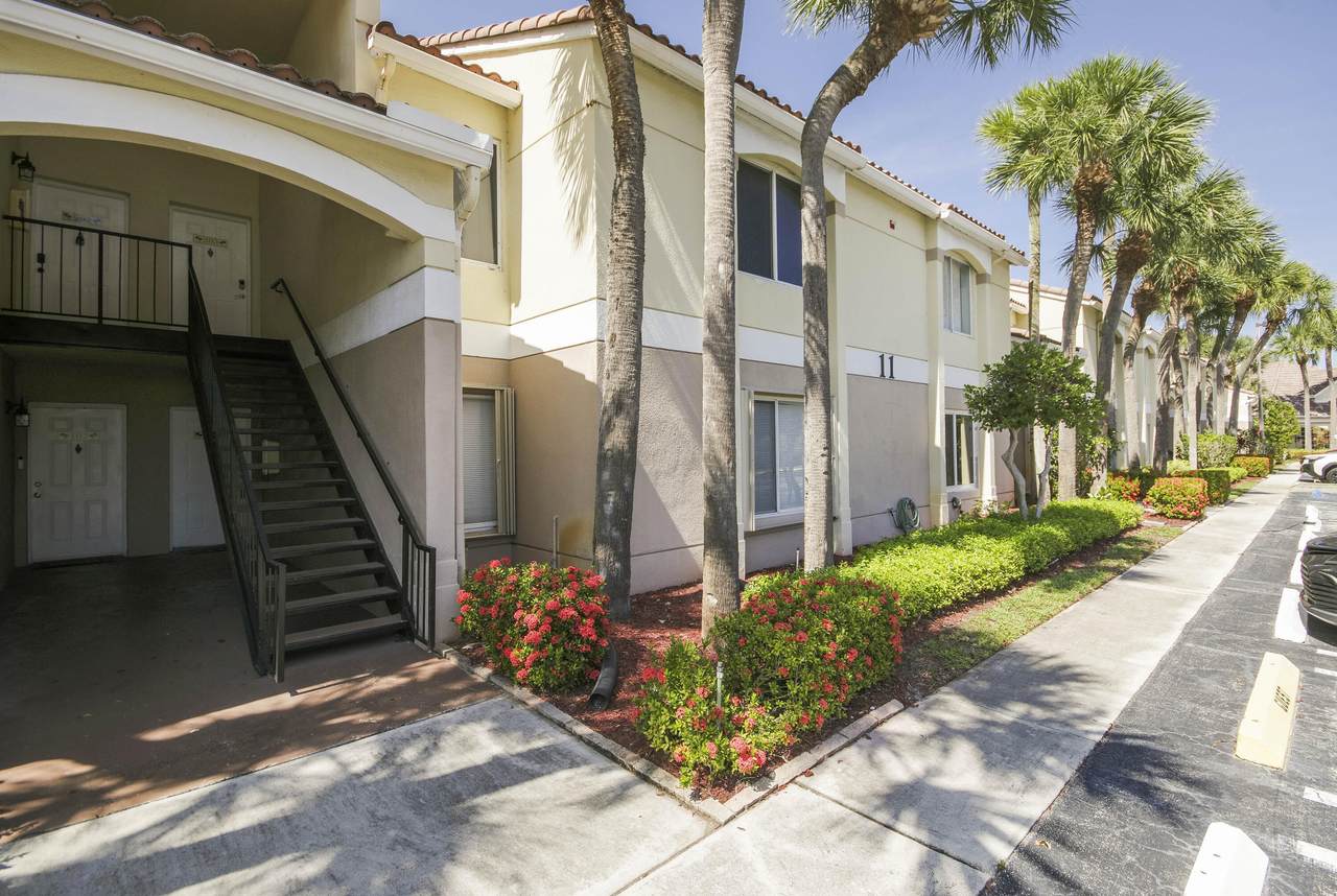 815 Boynton Beach Boulevard - Photo 1