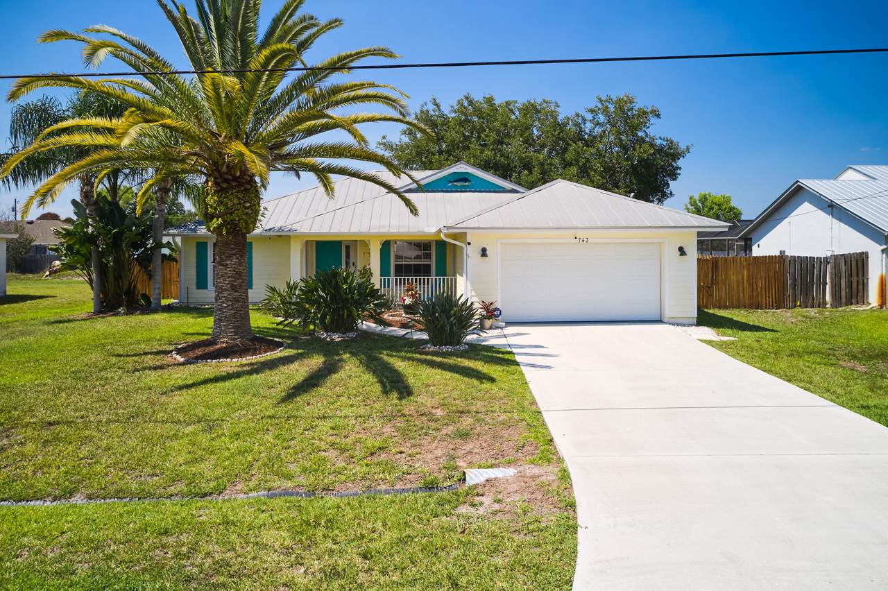 743 Mccoy Avenue - Photo 1