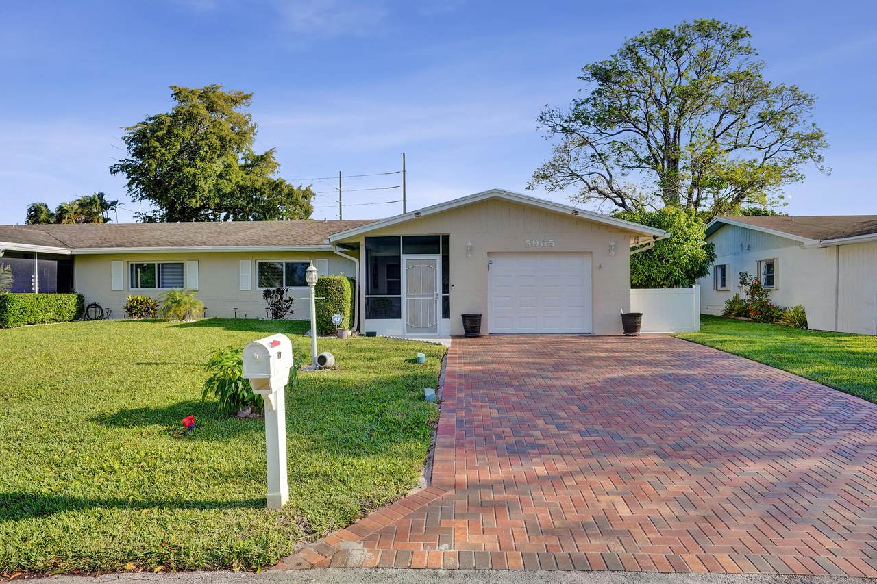 5965 Los Alamos Lane - Photo 1